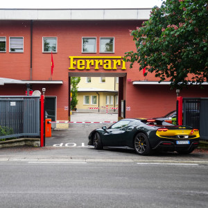 H ελληνική εταιρεία που έγινε o premium συνεργάτης της Ferrari