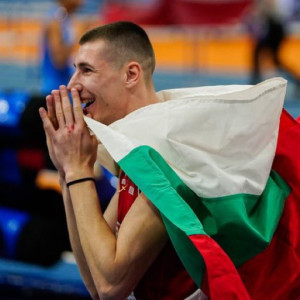 Πολύ καλό ξεκίνημα από τον Σαραμπογιούκοφ, πρωταθλητή Ευρώπης στο μήκος στον κλειστό (video)