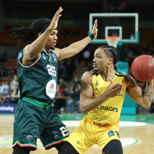 Έμεινε όρθιος ο Άρης και έφυγε με σημαντικό «διπλό» από την Πολωνία