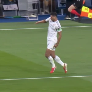 Συναγερμός στην Ρεάλ - Αποχώρησε τραυματίας ο Μπέλιγχαμ