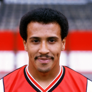 Απίστευτο κι όμως αληθινό: Ζούσε επτά χρόνια στη Ζάκυνθο και παρίστανε παλαίμαχο παίκτη της Γιουνάιτεντ!