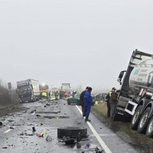 Θετικά νέα για τους τρεις επιζήσαντες του δυστυχήματος στη Ρουμανία: «Η κατάστασή τους είναι καλή» (video)