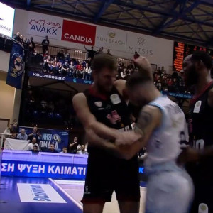 Ξύλο μεταξύ Βεζενκοφ και Πετρόπουλου στη Ρόδο