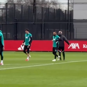 Ο Σαλάχ επέστρεψε στις προπονήσεις με τη Λίβερπουλ αλλά το μέλλον του παραμένει αβέβαιο (video)