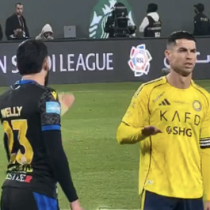 Η... απίθανη χειρονομία του Κριστιάνο σε αντίπαλο που προκάλεσε αντιδράσεις (video)