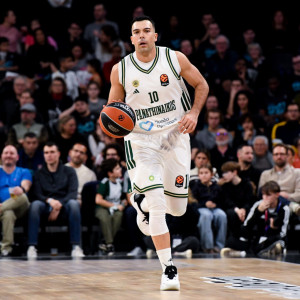 Ο Σλούκας το πήρε πάνω του και ο Παναθηναϊκός επέστρεψε στις νίκες