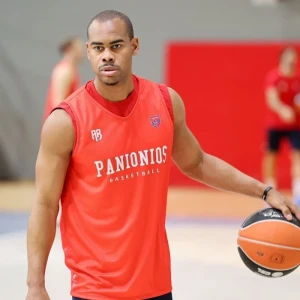 Τέλος ο Σταρκς από τον Πανιώνιο