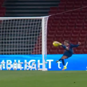 Τρομερό γκολ από τον Γιαμάλ με εναέριο γυριστό βολέ (video)