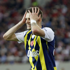 H Ρεν αγόρασε τον Σιμάνσκι