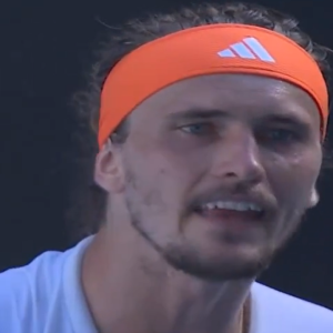 Εκτός εαυτού ο Ζβέρεφ με τον Αλκαράθ: ««Αυτά είναι μ@@@! Δεν είναι τραυματίας»» (video)