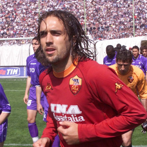 Επέστρεψε μετά από 23 χρόνια στο προπονητικό της Ρόμα ο Μπατιστούτα και συγκίνησε