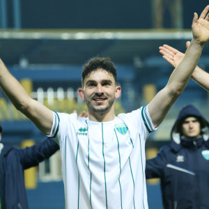 Ο Κωστή που έφυγε από Ολυμπιακό, δεν έκανε για Άρη, «έπαιξε» για ΠΑΟΚ, ΑΕΚ και Παναθηναϊκό κάνει θαύματα