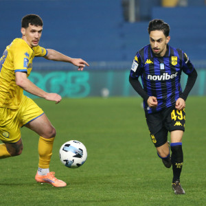 Μια χαραμάδα αισιοδοξίας από Δώνη και Μπουσαϊντ