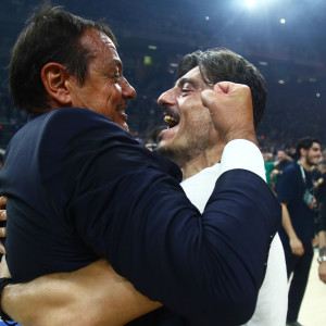 «Αν δεν ταιριάζαμε, δεν θα συμπεθεριάζαμε»: Η διαδικτυακή... αλληλεπίδραση Αταμάν και Γιαννακόπουλου