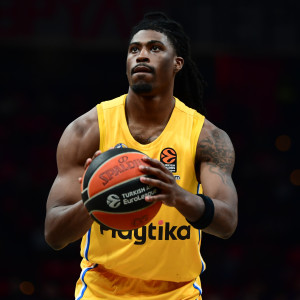 Απίστευτο πισωγύρισμα για τον Ερυθρό Αστέρα, η Μακάμπι πέρασε από το Βελιγράδι