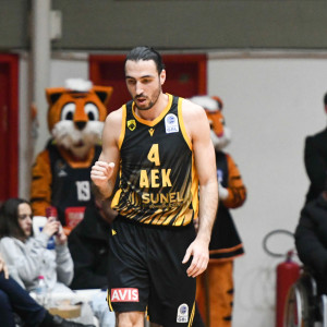 Δύσκολα με Καρδίτσα και ΠΑΟΚ ο Κατσίβελης στην ΑΕΚ