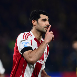 Με buzzer beater πέναλτι ο Ολυμπιακός πήρε την μπουκια από το στόμα της ΑΕΚ