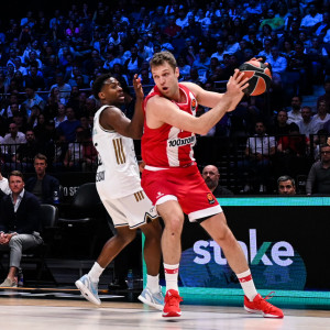 Πάλεψε και έχασε στο Ντουμπάι ο Ολυμπιακός, σε ματς 206 πόντων