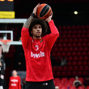 Με Νετζήπογλου νέο πρόσωπο η 12αδα του Ολυμπιακού για το ματς με Βίρτους