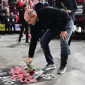 Ο Ολυμπιακός και ο Χάκετ τίμησαν τη μνήμη των θυμάτων της Θύρας 7