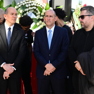 Σύσσωμη η ομάδα μπάσκετ του Ολυμπιακού στο μνημόσυνο για τα θύματα της Θύρας 7 (gallery)