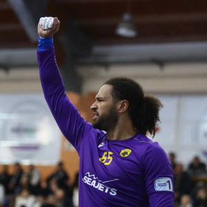 Δείτε την τρομερή απόκρουση του Ματέους στον μεγάλο τελικό του Κυπέλλου (video)