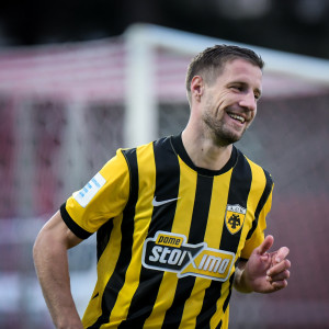 Τα γκολ, οι πανηγυρισμοί και ο εκρηκτικός κόσμος: Η παρακάμερα της ΑΕΚ στις Σέρρες