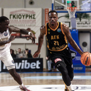 Μέγας είσαι Νάναλι: Το show 32 πόντων που οδήγησε την ΑΕΚ στη νίκη