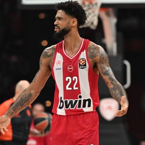 Ελαφρύ διάστρεμμα ο Ντόρσεϊ, χωρίς Γουόκαπ στη Θεσσαλονίκη ο Ολυμπιακός