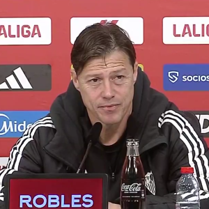 Αποθέωσε Βλαχοδήμο ο Αλμέιδα: «Τον βλέπω απόλυτα αφοσιωμένο, αυτή είναι η δύναμη που χρειαζόμαστε»