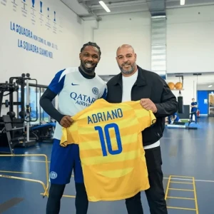 Ιστορική στιγμή: Ο «Αυτοκράτορας» Αντριάνο επέστρεψε στο προπονητικό κέντρο της Ίντερ