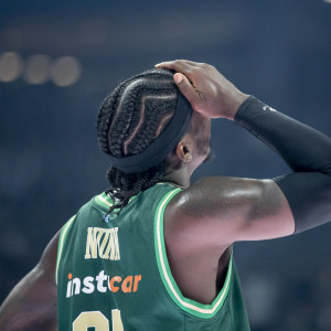 Χωρίς τον Ναν ήρθε η… κρίση ταυτότητας: 15 μέρες ταλαιπωρίας και μία βραδιά στο όριο