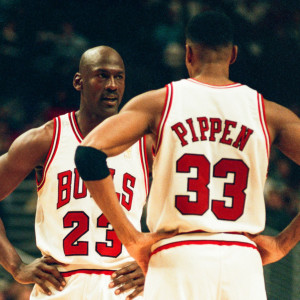 Ο Σκότι Πίπεν πουλάει τα παπούτσια του Τζόρνταν - Το αστρονομικό ποσό που θα εισπράξει