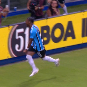 Ανοιξε λογαριασμό με την Γκρέμιο ο Τετέ (video)