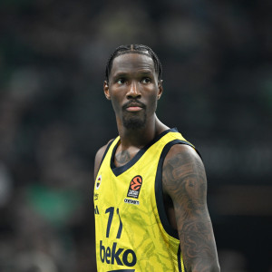 Έρχεται στην Ελλάδα ο Χέιζ-Ντέιβις, προπονείται και κάνει άμεσα ντεμπούτο με τον Παναθηναϊκό