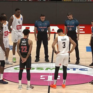 Ενός λεπτού σιγή στο Ολυμπιακός - Προμηθέας στη μνήμη των θυμάτων της Θύρας 7 και του Θανάση Σκουρτόπουλου