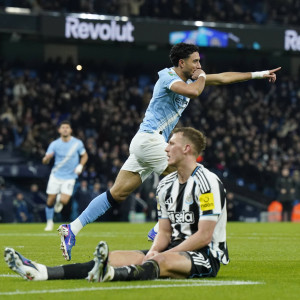 Το τυχερό γκολ του Μαρμούς που έδωσε το προβάδισμα στη Σίτι (video)