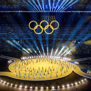 Χειμερινοί Ολυμπιακοί Αγώνες: Θεαματική τελετή έναρξης με Μαράια Κάρεϊ και Αντρέα Μποτσέλι (video)