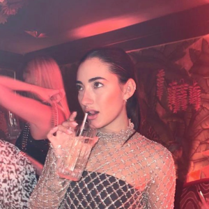 Αυτή κι αν είναι «Special One» - Η εντυπωσιακή κόρη του Ζοσέ Μουρίνιο ξέρει να «κλέβει» τις εντυπώσεις (photos)