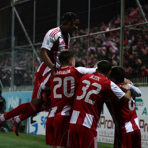 Ο Γκαρθία δίνει νωρίς το προβάδισμα στον Ολυμπιακό κόντρα στον Αστέρα AKTOR (video)