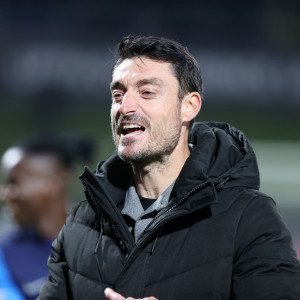 Οι viral μέθοδοι του Ριέρα στην Άιντραχτ - Οποιος αργεί, καθαρίζει παπούτσια, κουρεύει το γκαζόν και τιμωρείται με... ρουλέτα