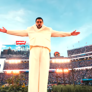 Πώς ο Bad Bunny συνδέεται με τον Λεβαδειακό και τη μάχη με τον ΟΦΗ (video)