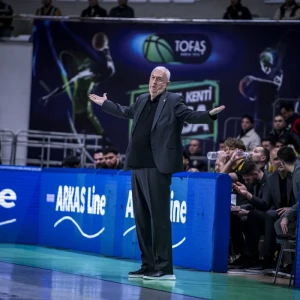 Σάκοτα: «Μεγάλη νίκη, να συνεχίσουμε να παίζουμε σοβαρά»