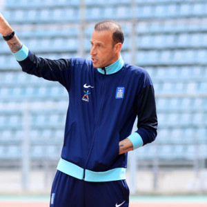 «Ο Δημήτρης δεν τα κατάφερε, έφυγε» - Η σπαρακτική ιστορία του Βαγγέλη Μόρα για τον θάνατο του αδερφού του