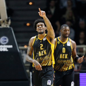 Ο Γκρεγκ Μπράουν στο Athetiko: «Δείχνουμε πόσο γεμάτη και ανθεκτική είναι η ΑΕΚ»