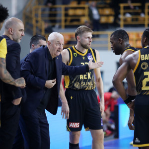 Τα 40 λεπτά διεκπεραίωσης και το δίκιο του Σάκοτα