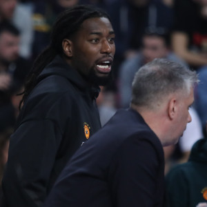 Το μήνυμα του Λεσόρ μετά την καταγγελία για ρατσιστική επίθεση: «Μπροστά στους αστυνομικούς!»