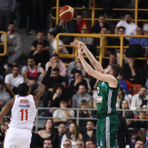 Παράγοντας «Χ» ο Ρογκαβόπουλος για τον Παναθηναϊκό κόντρα στον Ολυμπιακό στο πρώτο ημίχρονο (video)