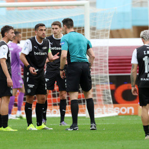 Δεν ξανάγινε: Ο Κατσικογιάννης σφύριξε τη λήξη, αλλά μέσω VAR έδωσε πέναλτι στον Παναθηναϊκό (video)