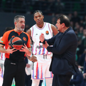 Ζήτησε φάουλ και αποβλήθηκε από τους διαιτητές ο Αταμάν στο φινάλε του Παναθηναϊκός - Παρί